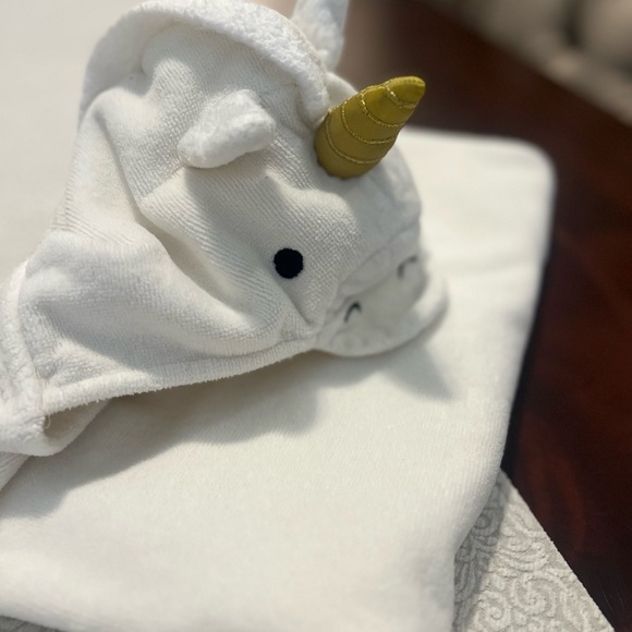 Pottery Barn Kids West Elm Unicorn Hooded Towel Bath Wrap Baby - Picture 3 of 8